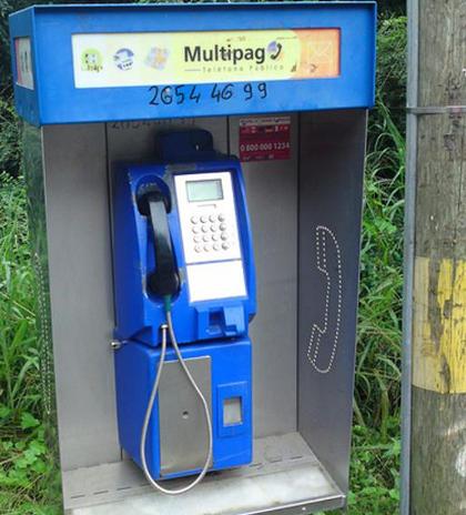 The PayPhone In Costa Rica Going The Way Of The Dinosaur