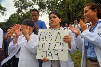 Panama Doctors Remain on Strike