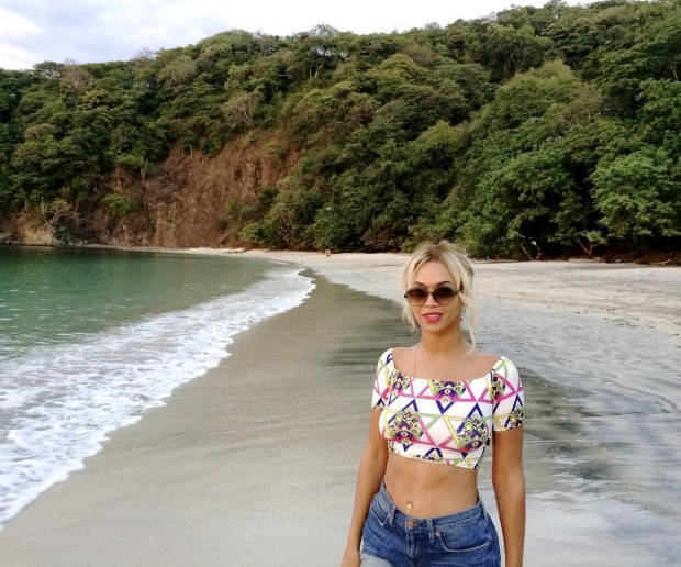 Beyoncé Photos of Visit To Costa Rica