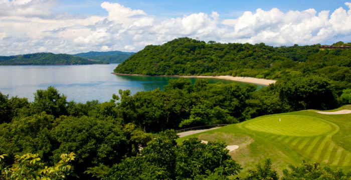 The other side of Costa Rica — the New Chic