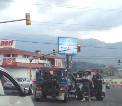 Dispute Between Tow-Truck Drivers Ended In Road Rage In Escazu