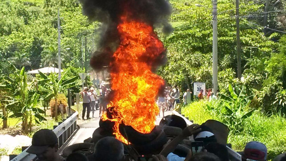 Violent Protests in Paquera, Puntarenas