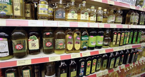 FAKE-Olive-Oil-is-Literally-Everywhere-How-To-Know-Whether-It-Is-Fake-Or-Original-Olive-Oil