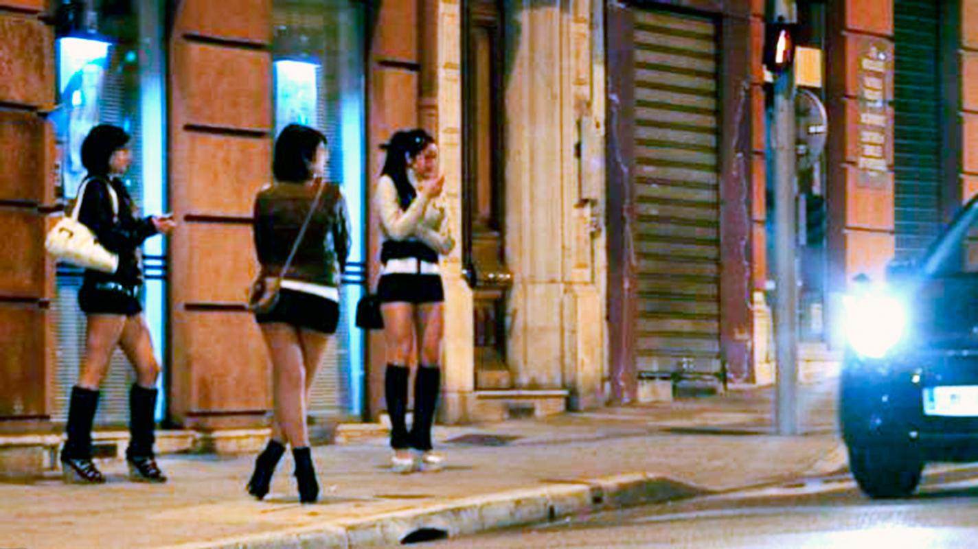 Prostitutes El Alia