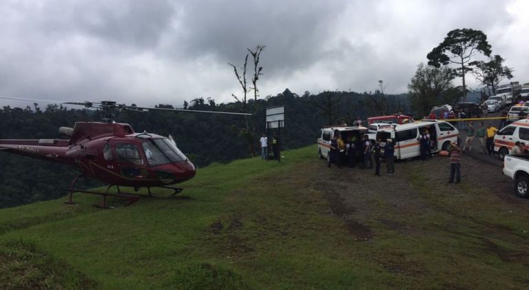 12 Dead, 18 Injured As Bus Goes Over Cliff In Cariblanco | Q COSTA RICA