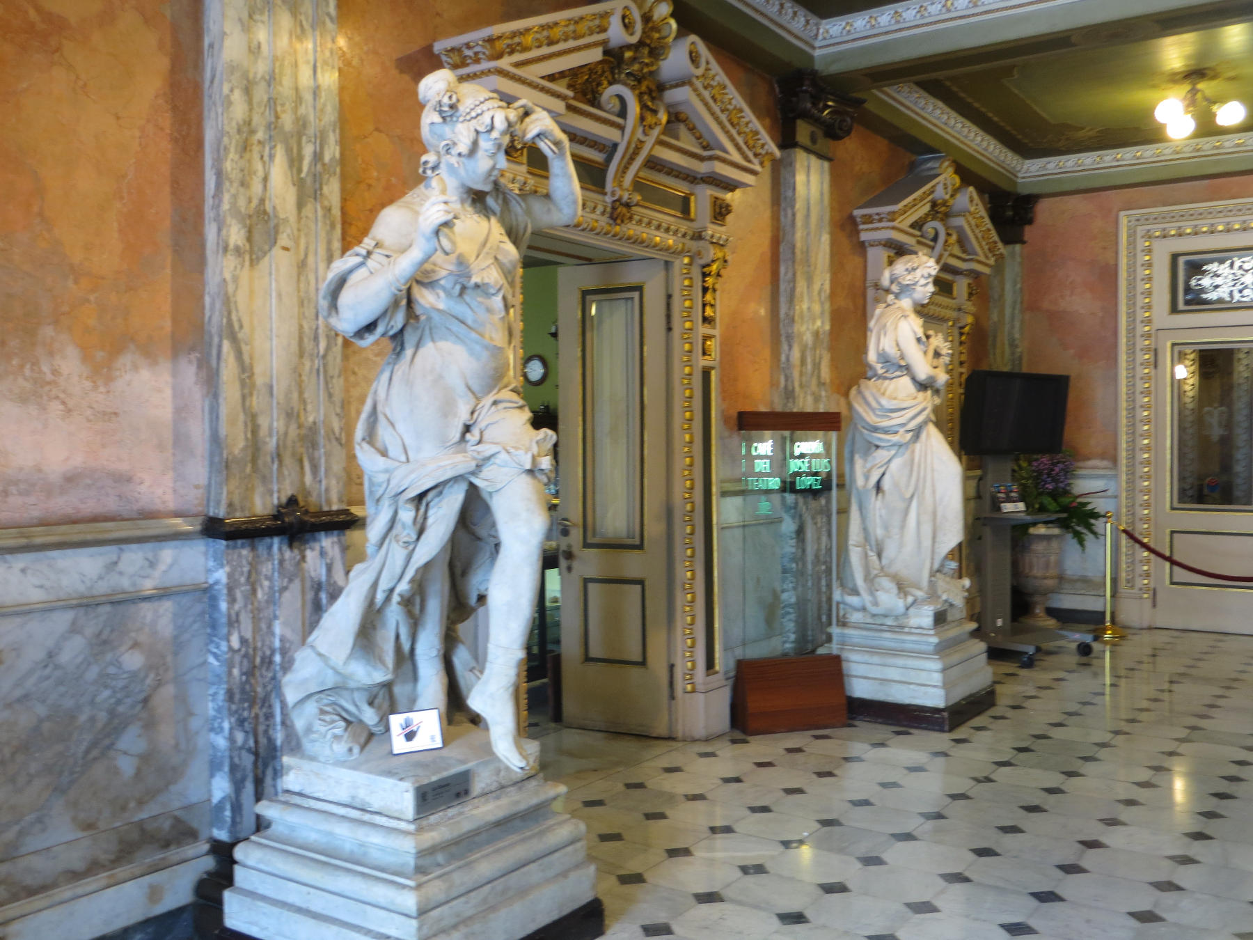 Statues by Italian and Costa Rican artists adorn the lobby of the National Theater. 