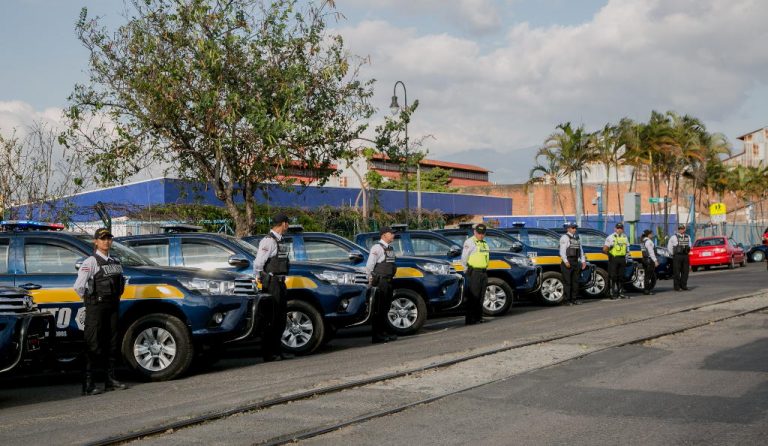 Policia de Transito Gets New Vehicles