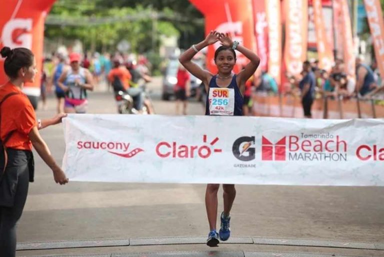 Foreigners again dominated the Tamarindo Marathon