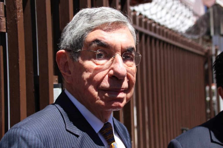 Court rejects, again, ban against Oscar Arias leaving Costa Rica