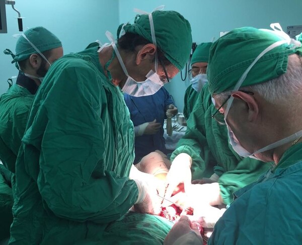 Medical doctor performed amazing operation without opening up a patient with cancer
