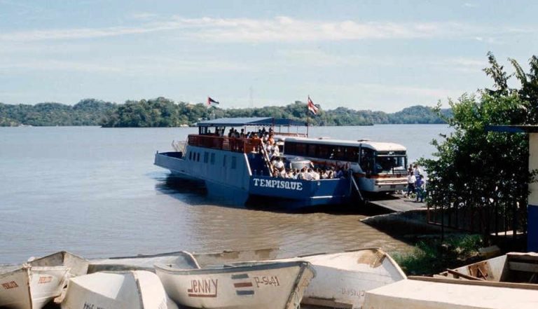 Ferry In The Tempisque River Could Return During Closure of The La Amista Bridge
