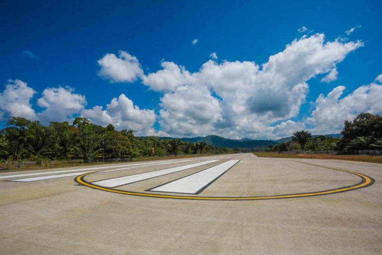 New ‘aerodromo’ triggers visitation to Drake Bay