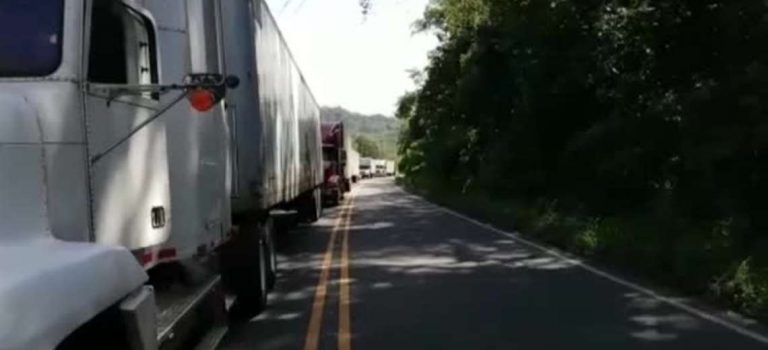 Truckers Line Up More Than10 Km At Nicaragua Border