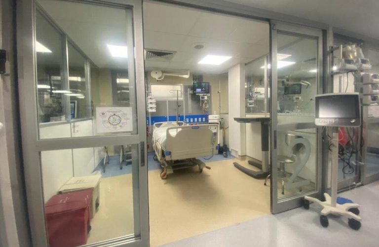 Beds for critical patients of covid-19 reach capacity