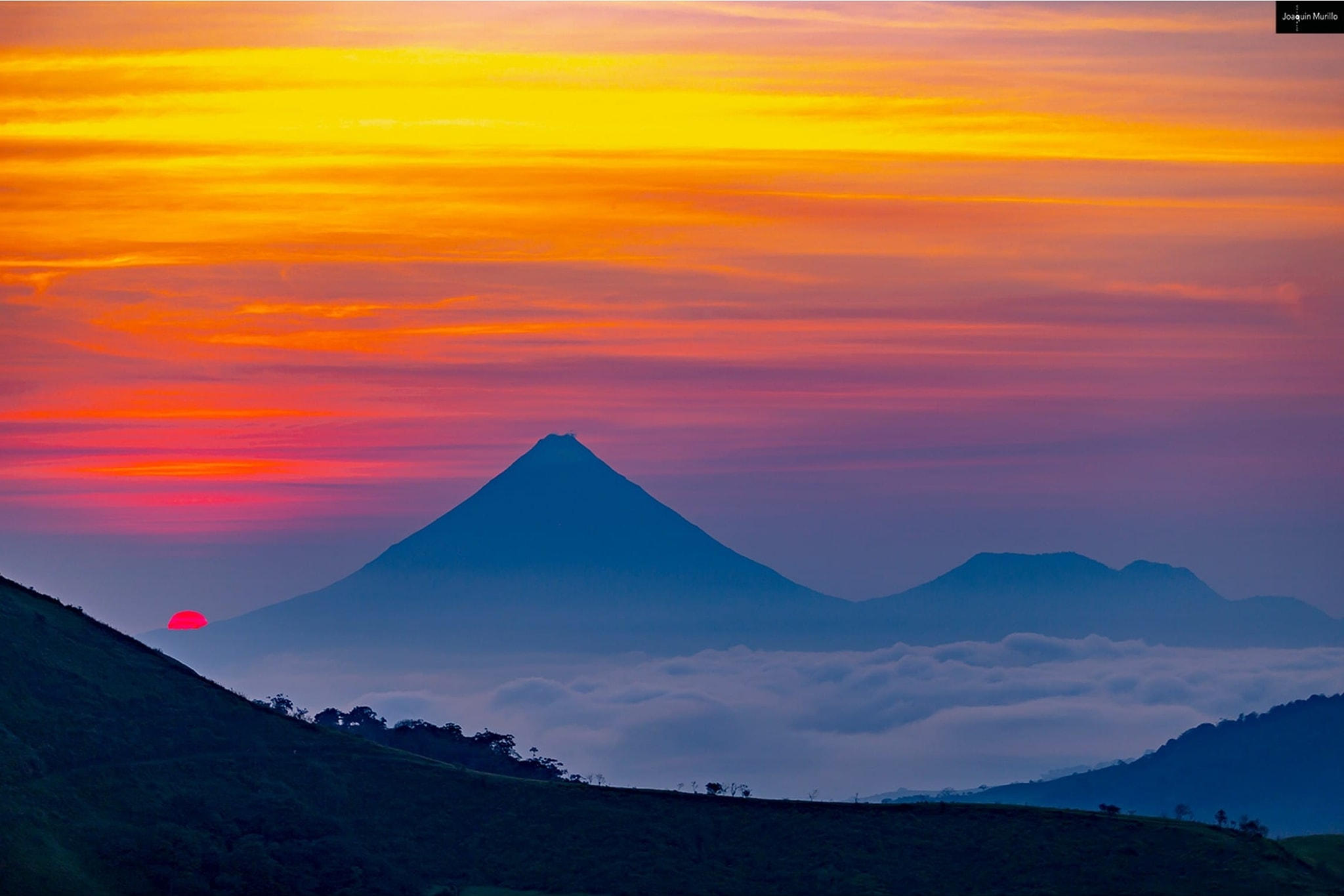Impossible to forget: Arenal Volcano at sunrise! | Q COSTA RICA