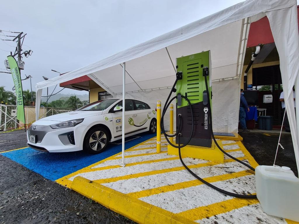 ICE to start charging at fastcharging stations for electric cars Q