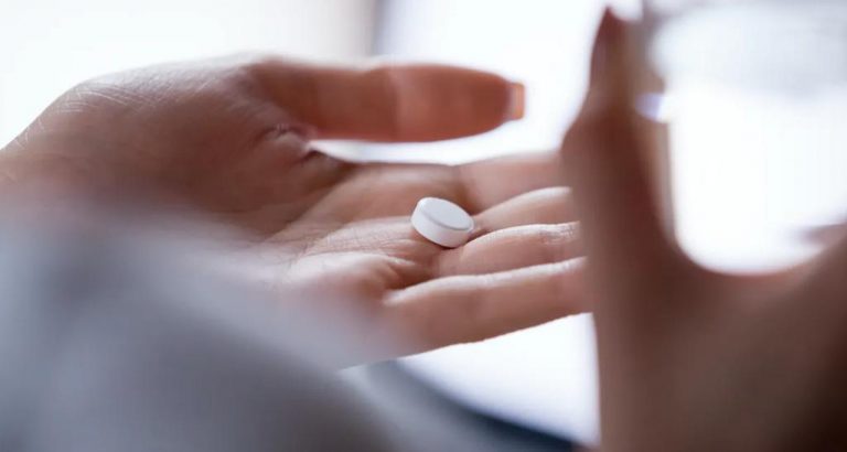 Could a simple pill beat COVID-19? Pfizer is giving it a go