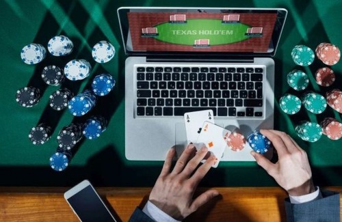 What is the best game to play at the casino to win money?