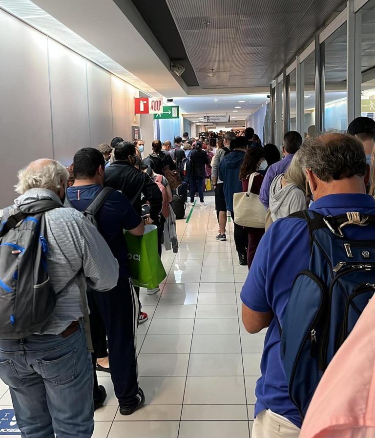 Long lines at San Jose airport at start of high season normal