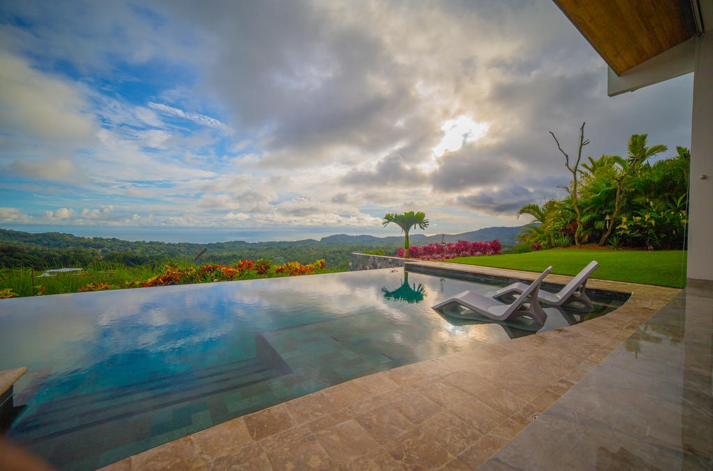 , Settling of Americans in Costa Rica motivated project of 1,800 luxury houses in Osa