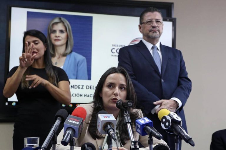 Natalia Díaz: President never said he was going to eliminate compulsory vaccination